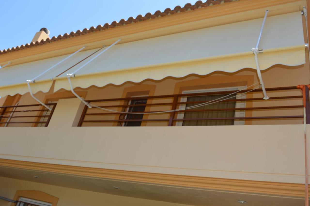 Villa Avatos - Near To The Port Of Rafina And The Airport Of Athens Agios Spyridon  Bagian luar foto