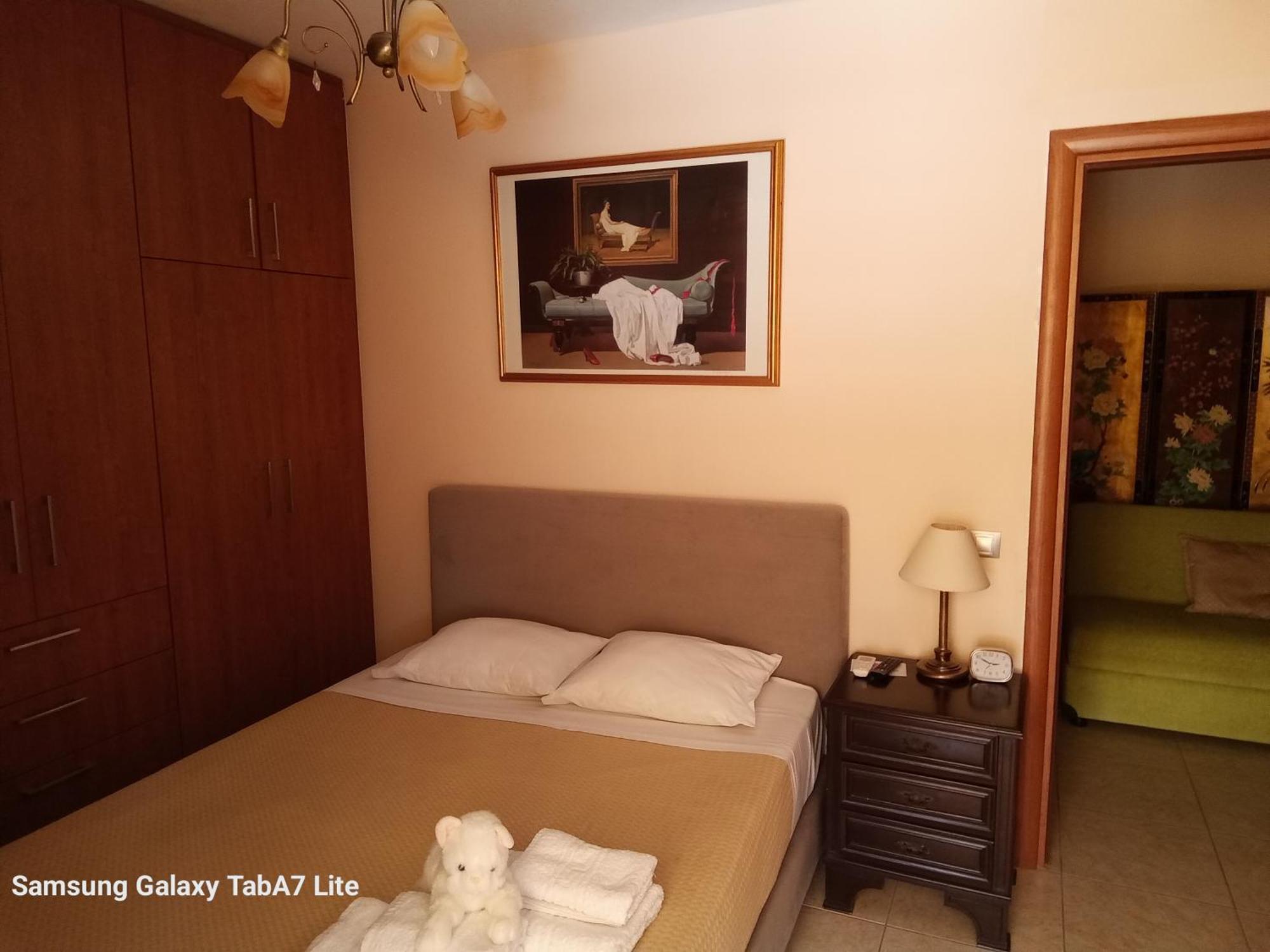Villa Avatos - Near To The Port Of Rafina And The Airport Of Athens Agios Spyridon  Bagian luar foto
